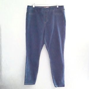 Arizona Jean co. Jeans